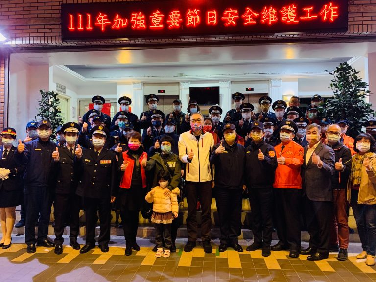 圖片說明：謝副市長於加強重要節日安全維護工作首日，帶隊感謝對警察工作的協助。 (記者徐歆媛翻攝)