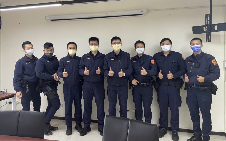 圖片說明:板橋分局為減輕基層幹部壓力,所轄5個派出所於日前增派第二副所長。 (記者林艷林翻攝)