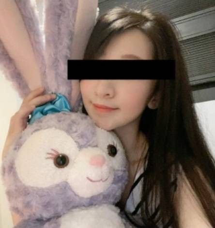 圖片說明：受害者誤信係透過第三方網路賣家購物後贈送定情之物，實際上購物款項均匯入詐欺集團帳戶。（記者徐煜勝翻攝）