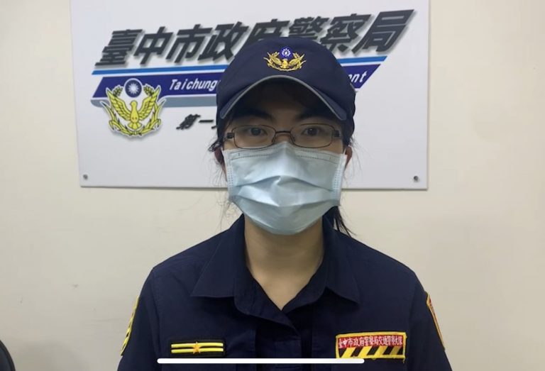 圖片說明：受訪人中警一分局交通分隊長周宜瑩。(記者江雁武翻攝)