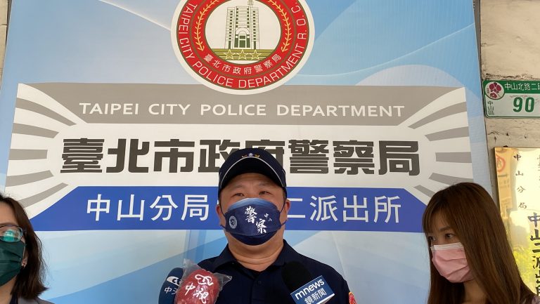 圖片說明：警中山分局中山二派出所所長侯宏哲說明案情，並呼籲民眾酒後自制，以免觸法。(記者宋紹誠翻攝)