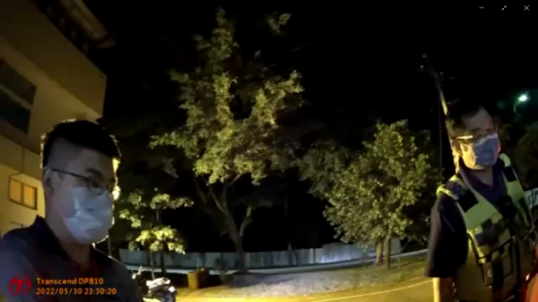 圖片說明：警方於接獲民眾報案後立即前往現場協助處理。(記者江雁武翻攝)
