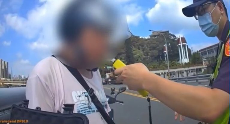 圖片說明:酒駕男聲稱前晚進補導致酒測超標。(記者徐煜勝翻攝)
