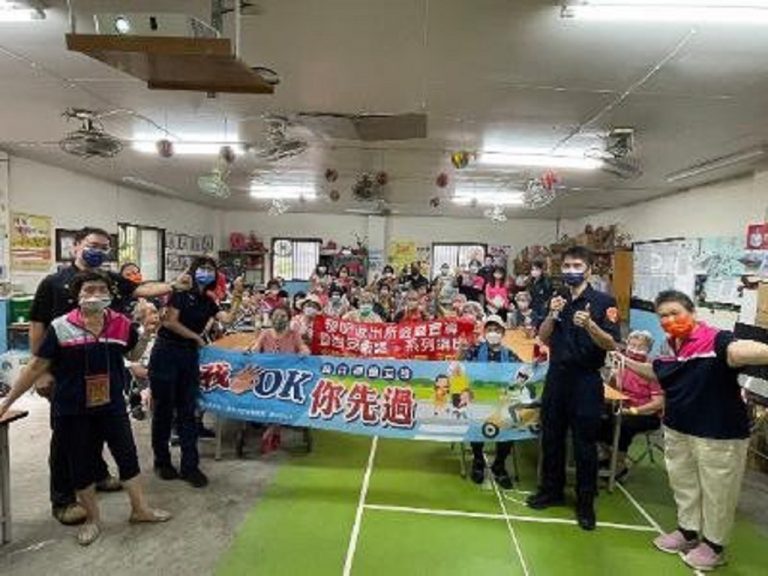 圖一說明：中市警黎明派出所於三厝社區舉辦社區治安座談會。(記者謝榮浤翻攝)