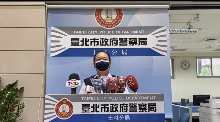 圖片說明：士林分局偵查隊副隊長林顏興說明案情。（記者徐煜勝翻攝）