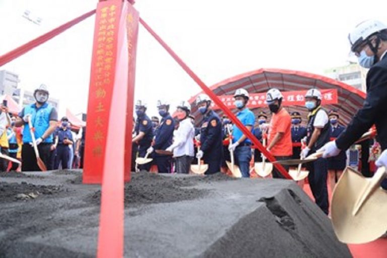 圖片說明:台中市政府格外重視警察辦公場域,希望能給台中市的警察同仁們舒適辦公休憩的環境。(記者謝榮浤翻攝)