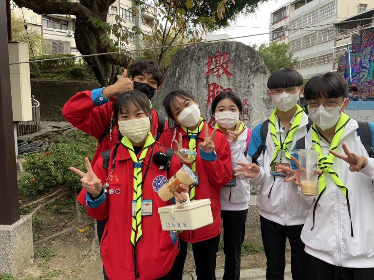 臺中市第37屆行義蘭姐專科章考驗露營走讀活動。（圖/豐原高商提供）