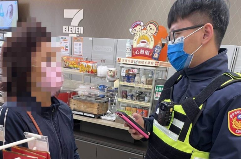 中市政府警察局第四分局大墩派出所日前成功阻詐守住民眾荷包。(圖/記者謝榮浤翻攝)