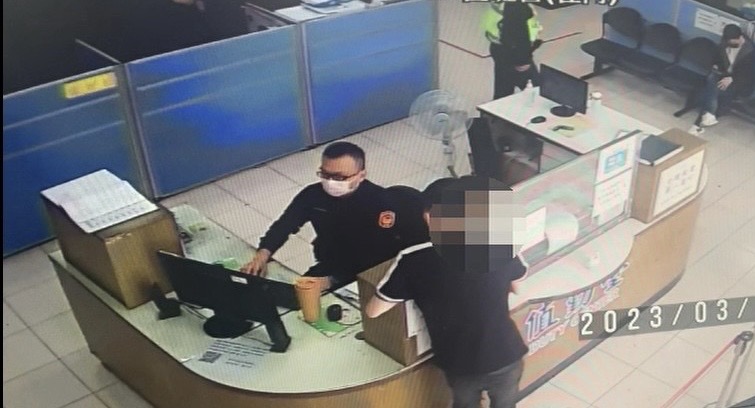 日前臺中宿醉男駕車至警所報案,惟酒測值超標依公共危險罪移送辦。(圖/記者謝榮浤翻攝)