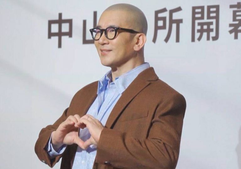 韓國藝人具俊曄出席代言記者會，展露十足愛妻好形象。(圖/攝影AK)