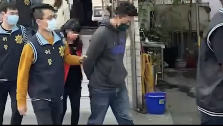 新莊警拘獲地下匯兌集團成員。（記者戴昱弘翻攝）