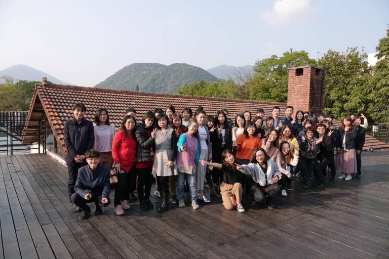 士林分局為慶祝婦女節並宣導性別平等觀念，特於陽明山美軍俱樂部餐廳，規劃婦女節慶祝活動。(記者林艷林翻攝)