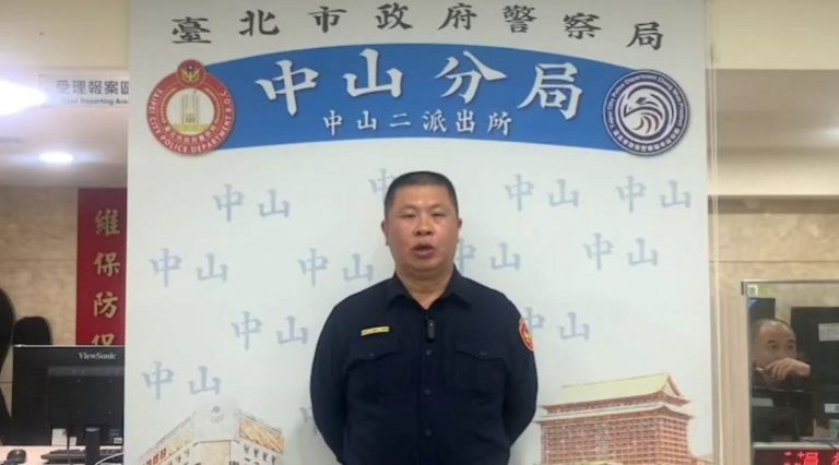 臺北市政府警察局中山分中山二派出所所長侯宏哲說明。(記者宋紹誠翻攝)