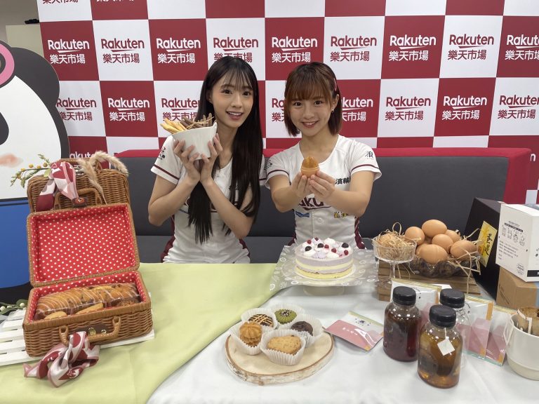 日本樂天集團旗下樂天市場推出「2023夏日美食展」,邀請樂天女孩嘎琳、十元擔任一日美食大使。(記者/司徒攝)