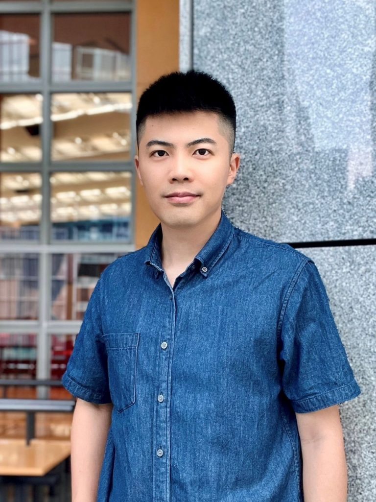 新北市政府副發言人張劭斌請執政黨把力氣留在向人民說清楚講明白,而不是再三噴政治口水!〈新北市府提供〉