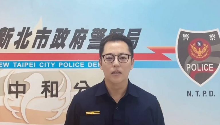 秀山派出所所長張宇翰說明案情經過。（記者張艷君翻攝）