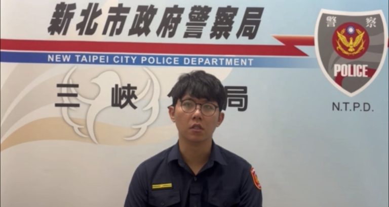 三峽派出所副所長謝杰穎說明。（記者徐煜勝翻攝）