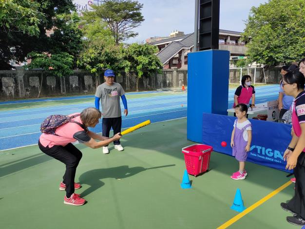 新竹縣舉辦慈孝家庭楷模選拔開跑。（圖/新竹縣家庭教育中心提供）