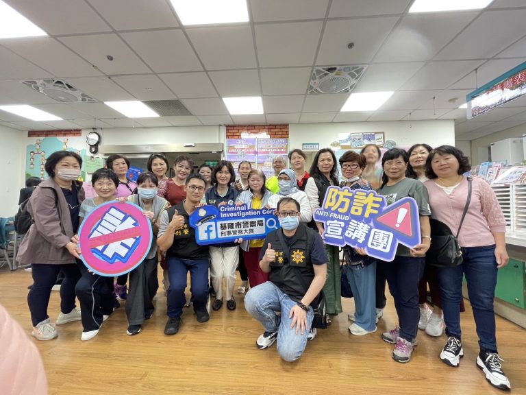 移民署北區事務大隊基隆市服務站舉辦家庭教育、政令宣導，這次帶給大家泰國美食及反詐騙宣導。(記者張欽翻攝)