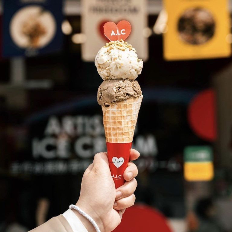 AIC品牌名稱來自英文「Artisan Ice Cream」，中文翻譯為「手工冰淇淋」。這個名稱充分體現了品牌對於手工製作和高品質的堅持。(圖/業者提供)