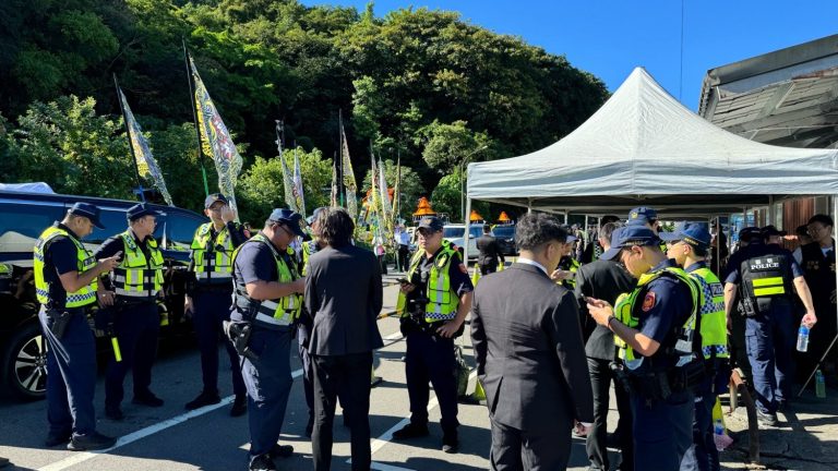 基隆警為防止幫派公開串聯，確保公共安全及交通秩序。（記者薛秀蓮翻攝)