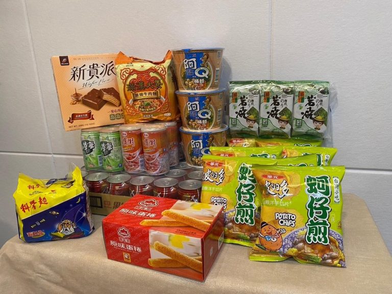 中元金澎湃熱銷組，吃喝都有拜拜一箱搞定。翻攝自「momo網購好物交流社團」