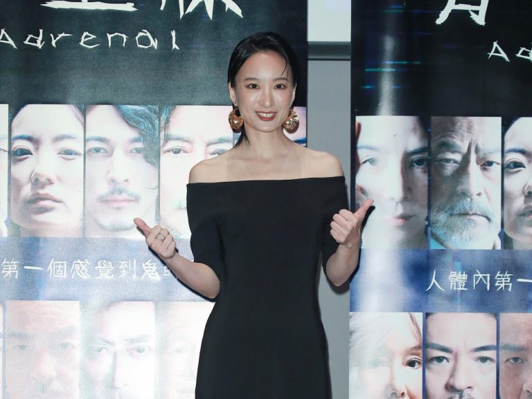懸疑驚悚電影《腎上腺》昨日於微風廣場舉辦開鏡見面會，女主角劉黛瑩非常期待這次的演出。 (圖/陽科國際提供)