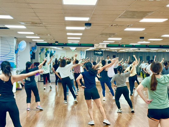佳儷xBfiT有氧和瑜伽課程，讓女性可以「透過運動展現自我」！(圖/業者提供)