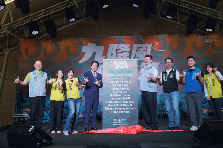 邱臣遠代理市長接曉風神榜前十強名單。（圖/記者黃溎芬翻攝）