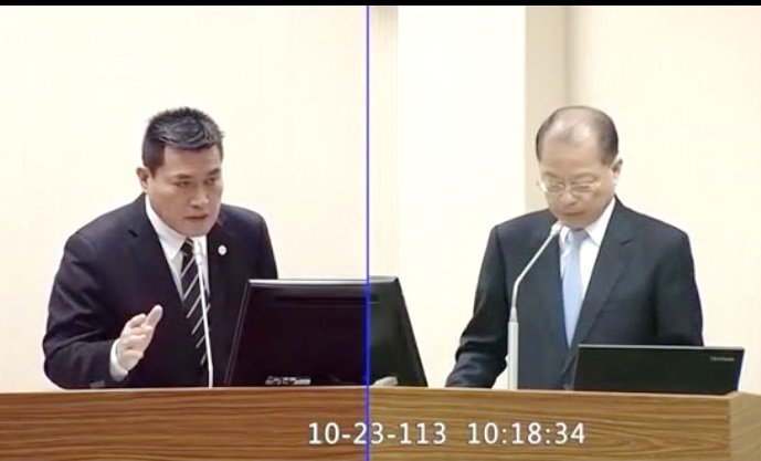 黃仁針對民進黨立委伍麗華「原住民是破口」說質詢國安局副局長黃明昭。(國會頻道)