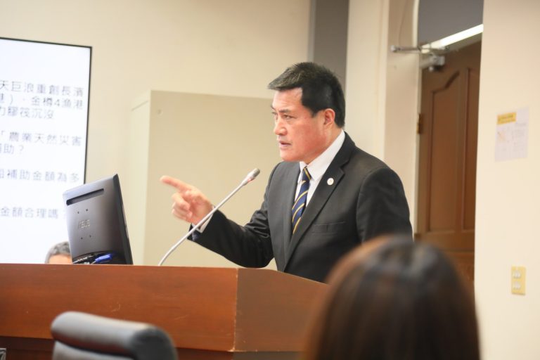 黃仁為花東農漁民請命13日獲致農業部具體回應。(記者包克明 攝)