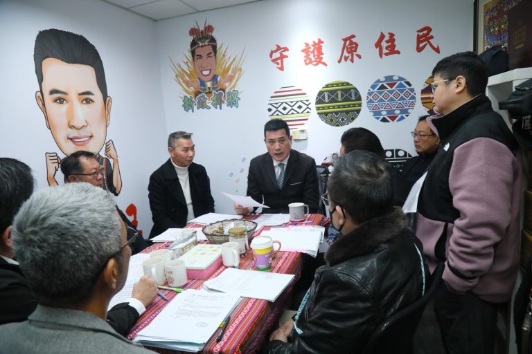 黃仁表示，凍結預算必須全面尊重、維護族人權益，使得動支。(記者包克明 攝)