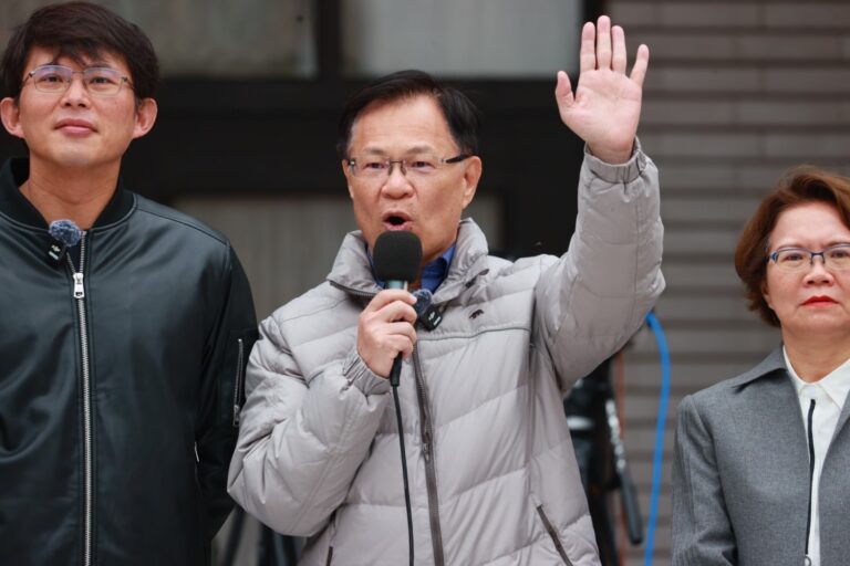張啓楷表示，電價費率審議會決定凍漲是大家共同努力下的好消息。(圖／民眾黨團)