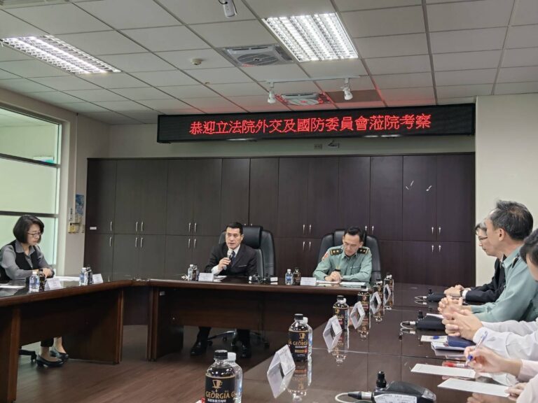 黃仁質疑，如要恢復軍審制，是否應先評估軍法人才的斷層要多久才能接續上？(記者包克明 攝)