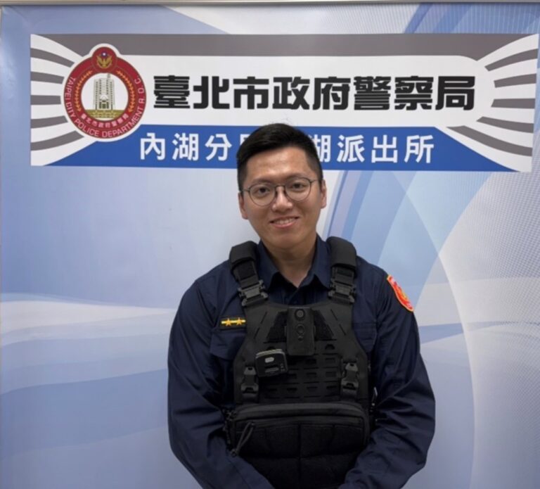 成功攔阻詐騙西湖派出所警員郭守宏。（記者薛秀蓮翻攝)