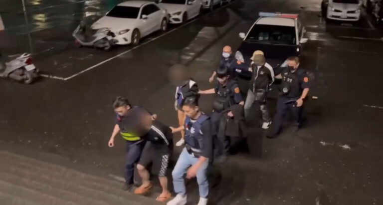 中和警逮3名犯嫌。（記者徐煜勝翻攝）