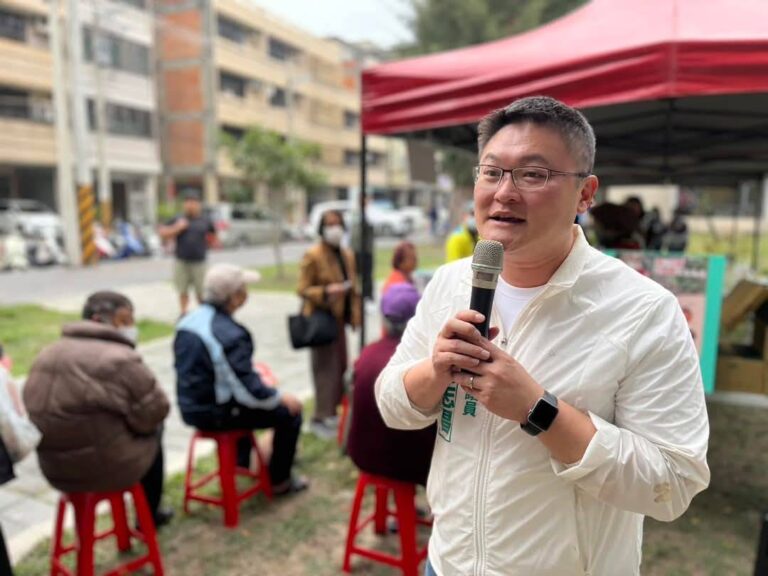 施志昌指出，近期業界接單多以1美元兌新台幣32元為基準，台幣急升恐讓出口接單陷入壓力。(圖／施志昌臉書)