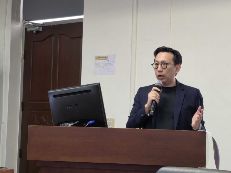 葛如鈞直指，相關政策推動進度緩慢、資料不透明，尤其對於AI基本法的掌握嚴重不足，讓人質疑政府是否真的準備好迎接AI時代。(圖／葛如鈞國會辦公室)