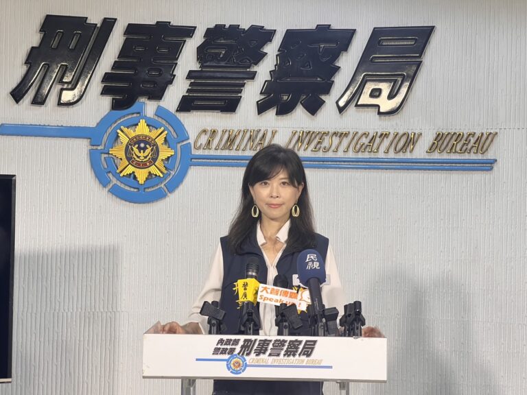 刑事局九大二隊隊長張伊君說明案情。（記者徐煜勝翻攝）