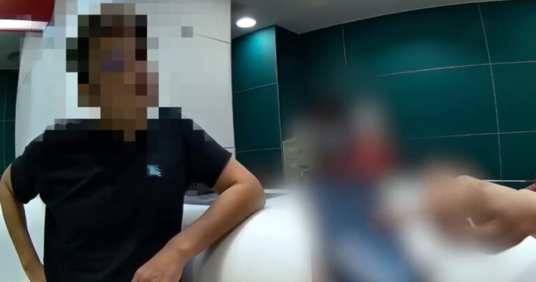 信義警及時勸阻民眾。（記者徐煜勝翻攝）