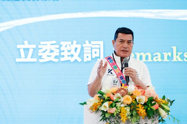 黃仁下午出席「原住民族日活動暨慶祝音樂會」，提前歡慶八月一日原住民族日。(圖／黃仁國會辦公室)