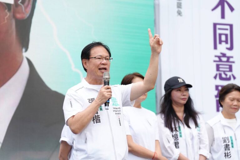 張啓楷嚴厲批評，民進黨政府不僅能源政策錯誤，更縱容台電以「數字化妝術」誤導民眾。(圖／張啓楷國會辦公室)