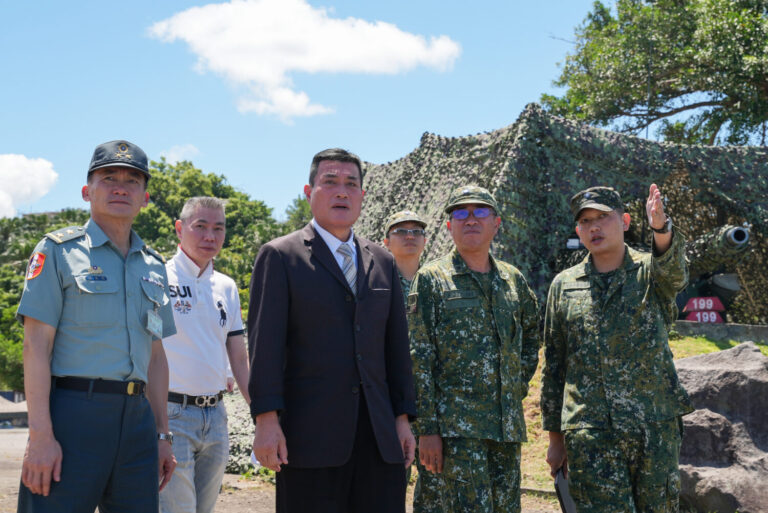 出身軍旅的國民黨平地原住民立委黃仁，自去年擔任新科立委以來，積極關注軍士官兵及榮民醫療權益。(圖／黃仁國會辦公室)