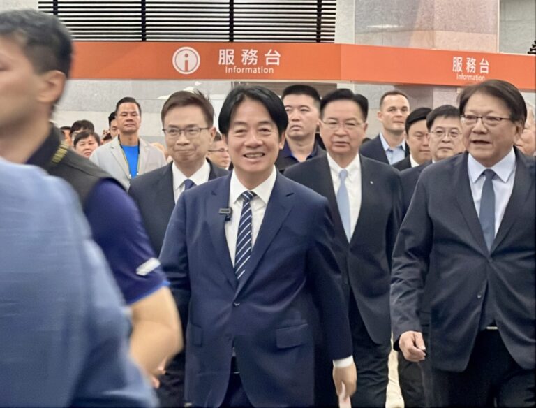 總統賴清德參觀「2025台北國際航太暨國防工業展」。(記者/司徒 攝)