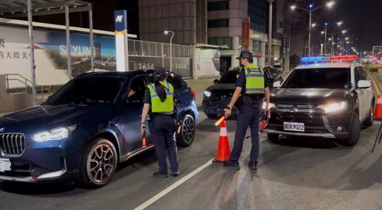 感謝老師不必敬酒開車　教師節連假高市警酒駕執法24小時不打烊。〈圖/記者蔡宗武翻攝〉