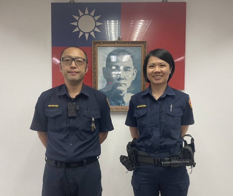 現場處理員警：警員黃勇傑、張琪翊。(記者李健興翻攝)