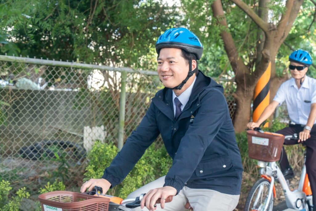 新竹市代理市長邱臣遠並重申「相信司法、相信真相」,呼籲社會將焦點重新放回城市建設。(圖/記者林照東翻攝)