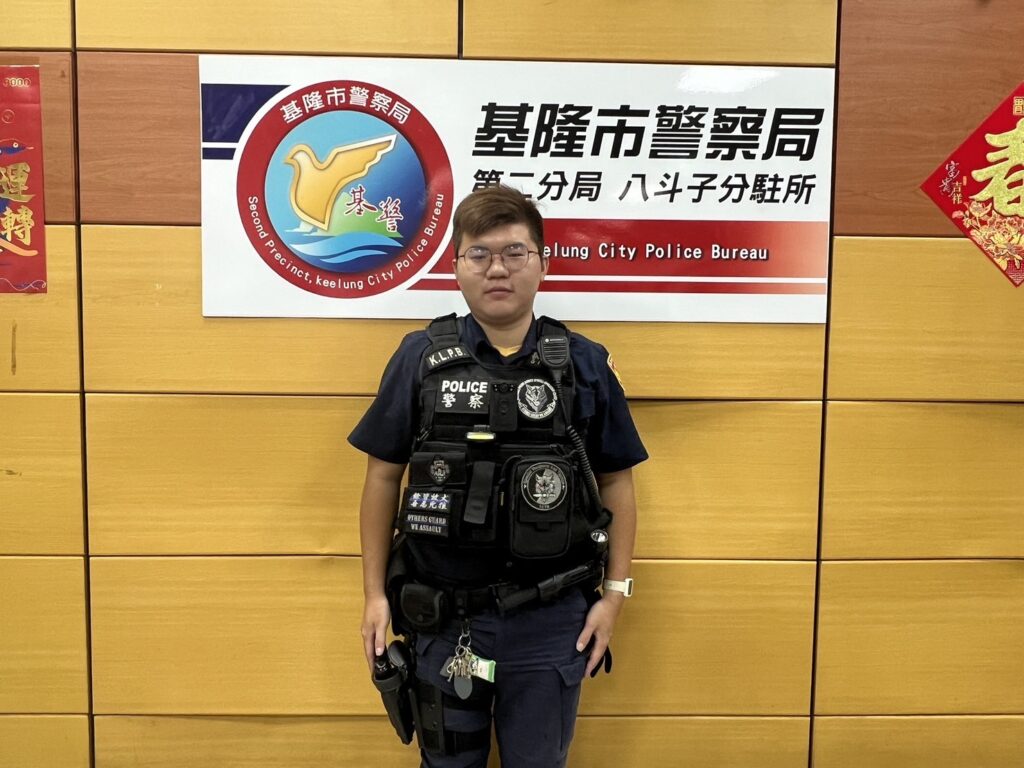 八斗子分駐所警員胡品宏。(圖/記者薛秀蓮 翻攝)