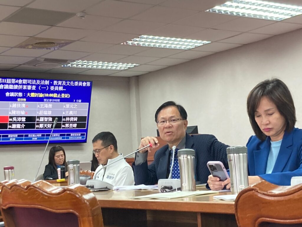 張啓楷在會中強烈抨擊民進黨政府「以改革之名行罷凌之實」。(圖/張啓楷國會辦公室)