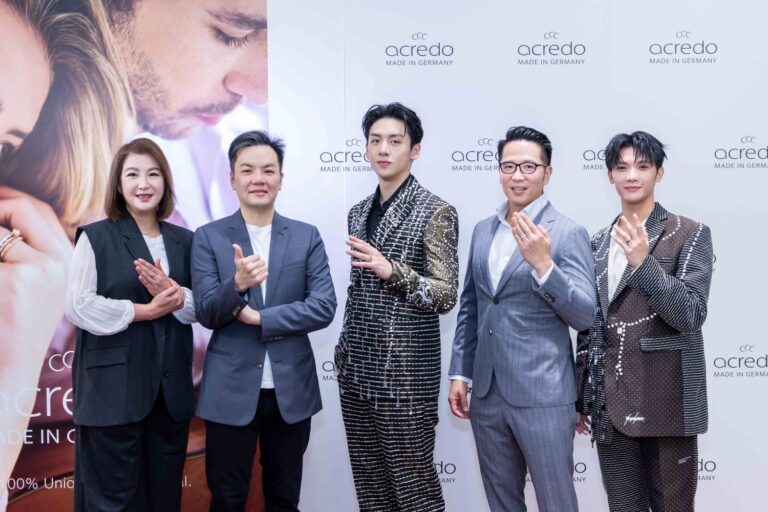 (左起)品牌副總Carol、聖宜集團執行長Wein Lee、藝人葛兆恩、品牌CEO John及藝人紀成澔共同參與剪綵儀式。(圖片提供:亞立詩婚戒)